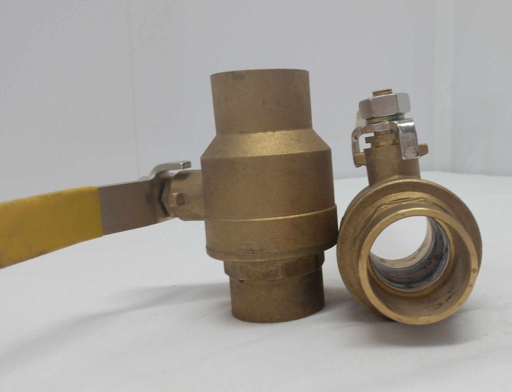 thumbnail image 2 of Sweat X Sweat With 1/2″ Side Port Lead Free Ball Valves - Eastern Foundry & Fittings Inc 2 of 12